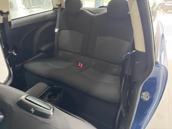 MINI 3 Portas One D 9