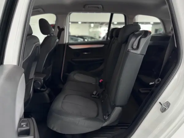 BMW 218 Gran Tourer d 7L Advantage 7