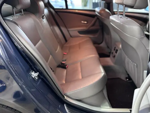 BMW 520 dA Sport 8