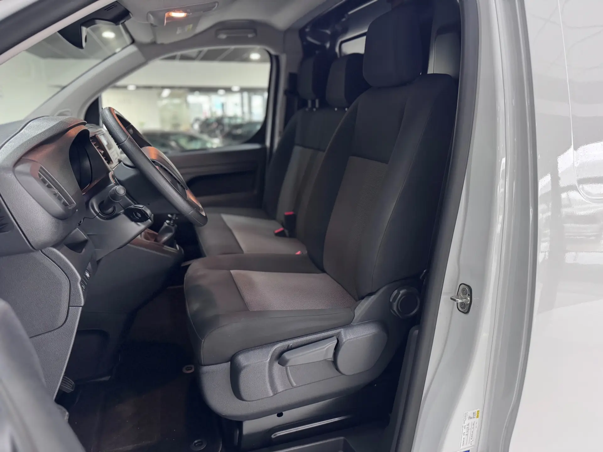 Peugeot Expert Peugeot Expert L2 120cv 3 lug. IVA Dedut. 6