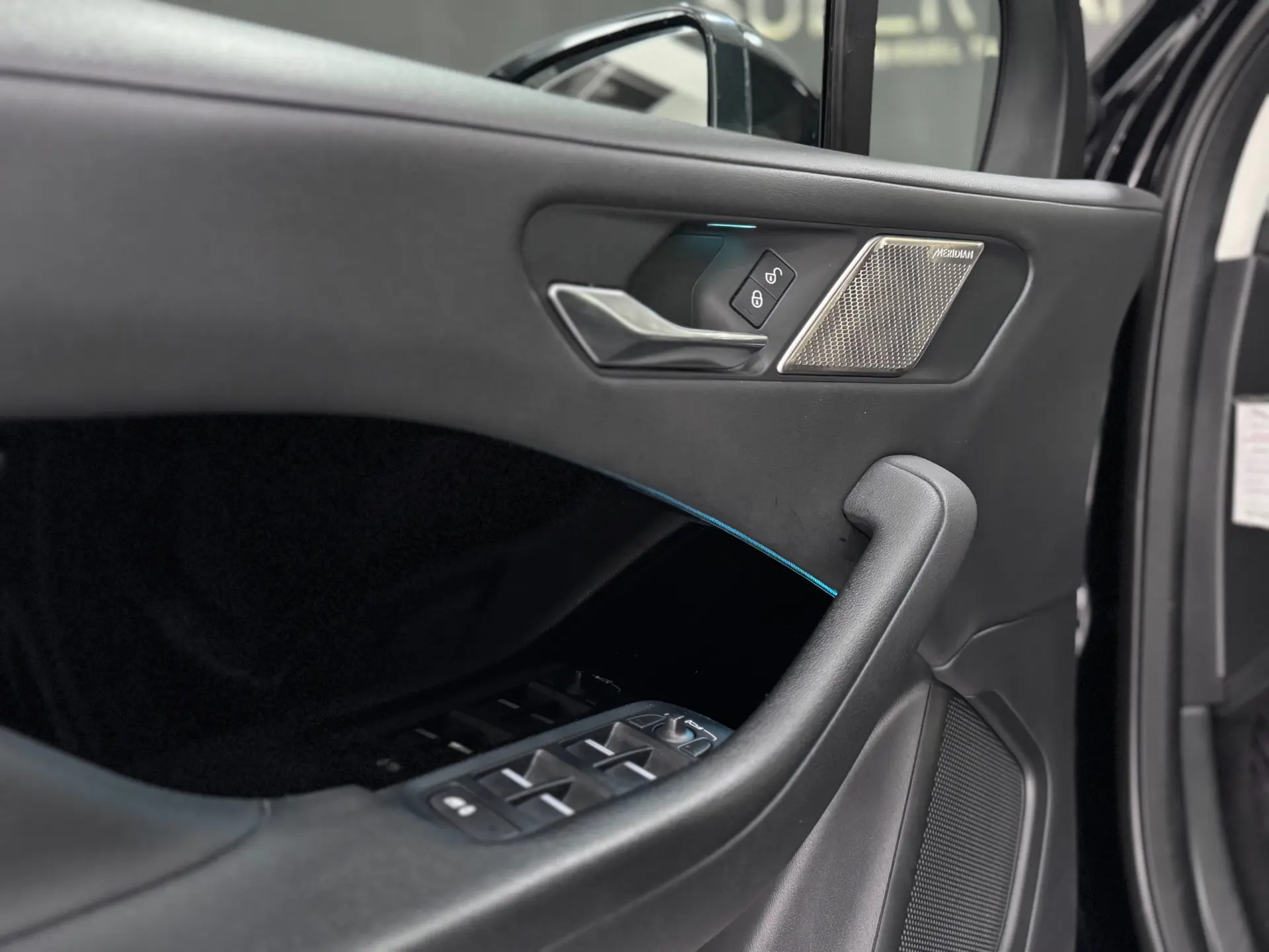 Jaguar I-Pace EV400 AWD S 16