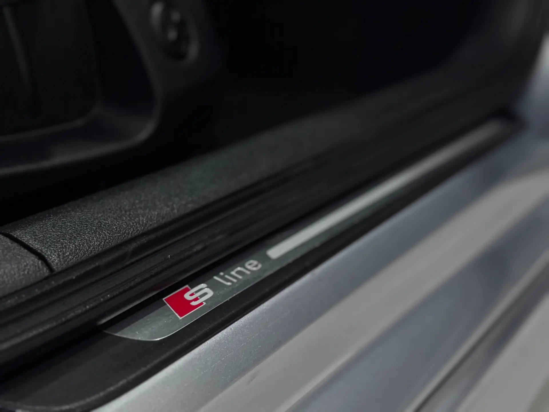 Audi A6 Avant 2.0 TDi S-line S tronic 25