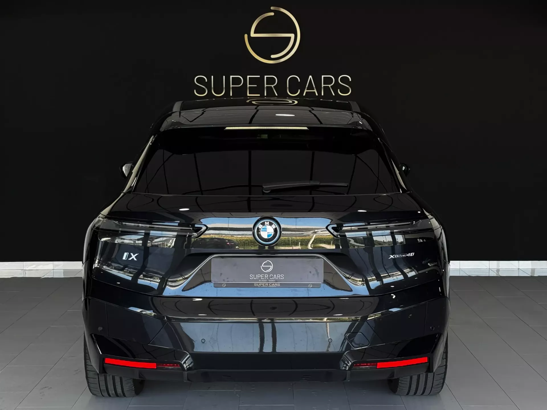 BMW iX2 xDrive 40 Pack Desportivo 4