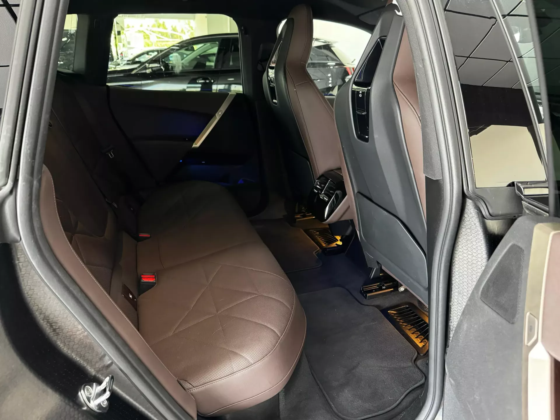 BMW iX2 xDrive 40 Pack Desportivo 8