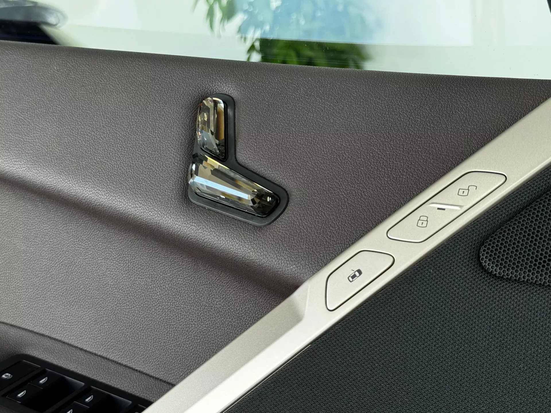 BMW iX2 xDrive 40 Pack Desportivo 12