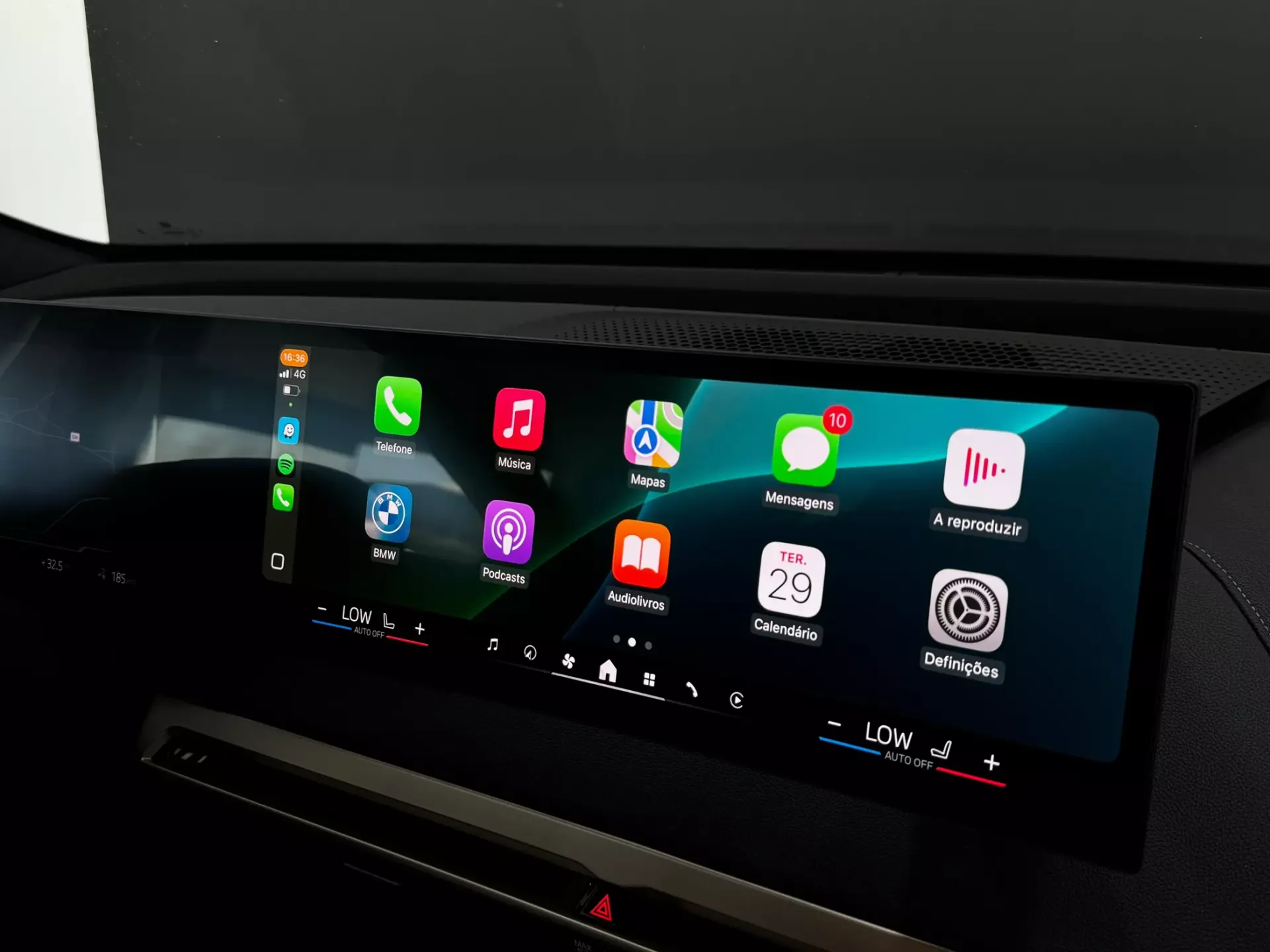 BMW iX2 xDrive 40 Pack Desportivo 29