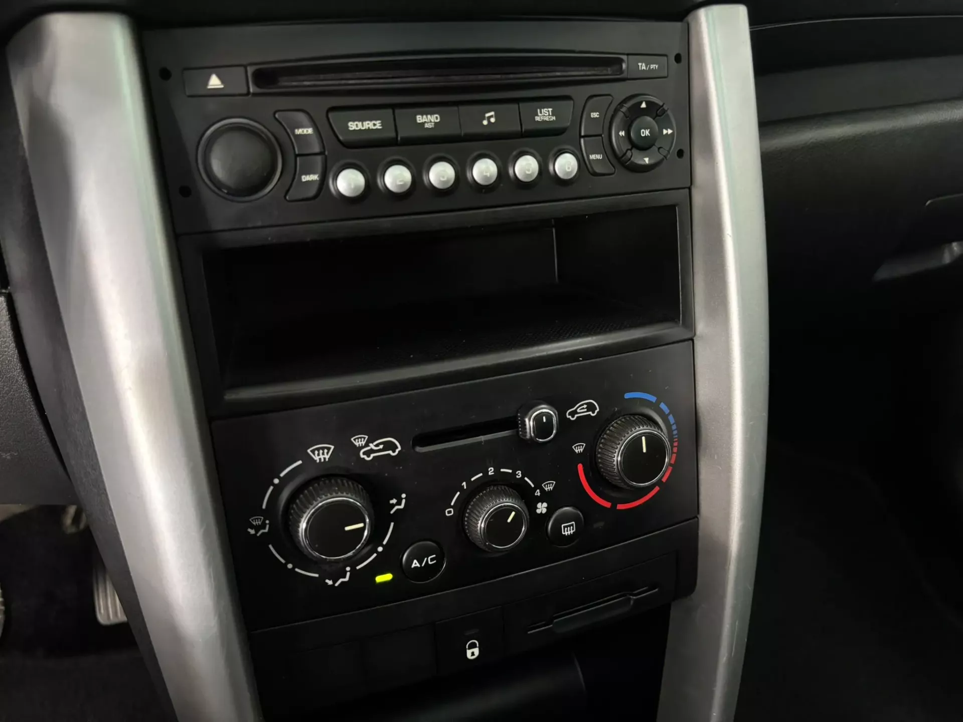 Peugeot 207 SW 1.4 VTi Active 14