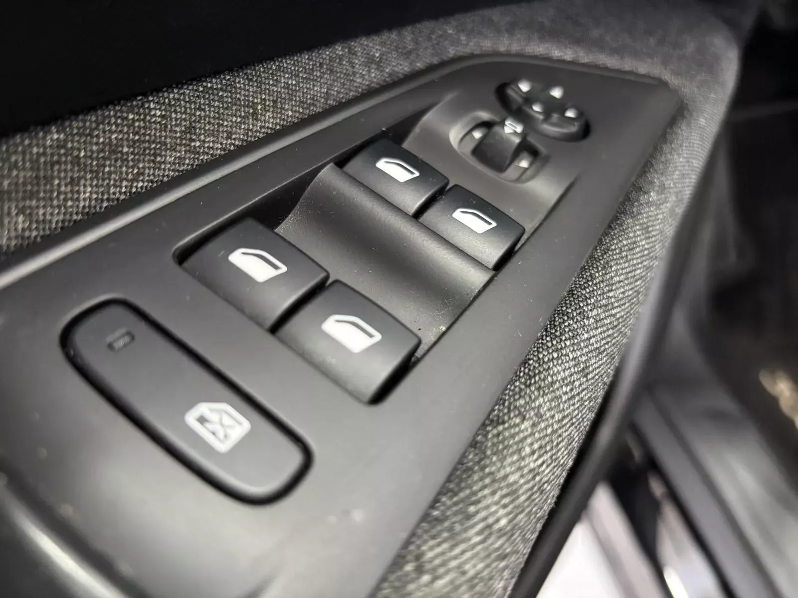 Peugeot 3008 1.5 BlueHDi Active Pack EAT8 15