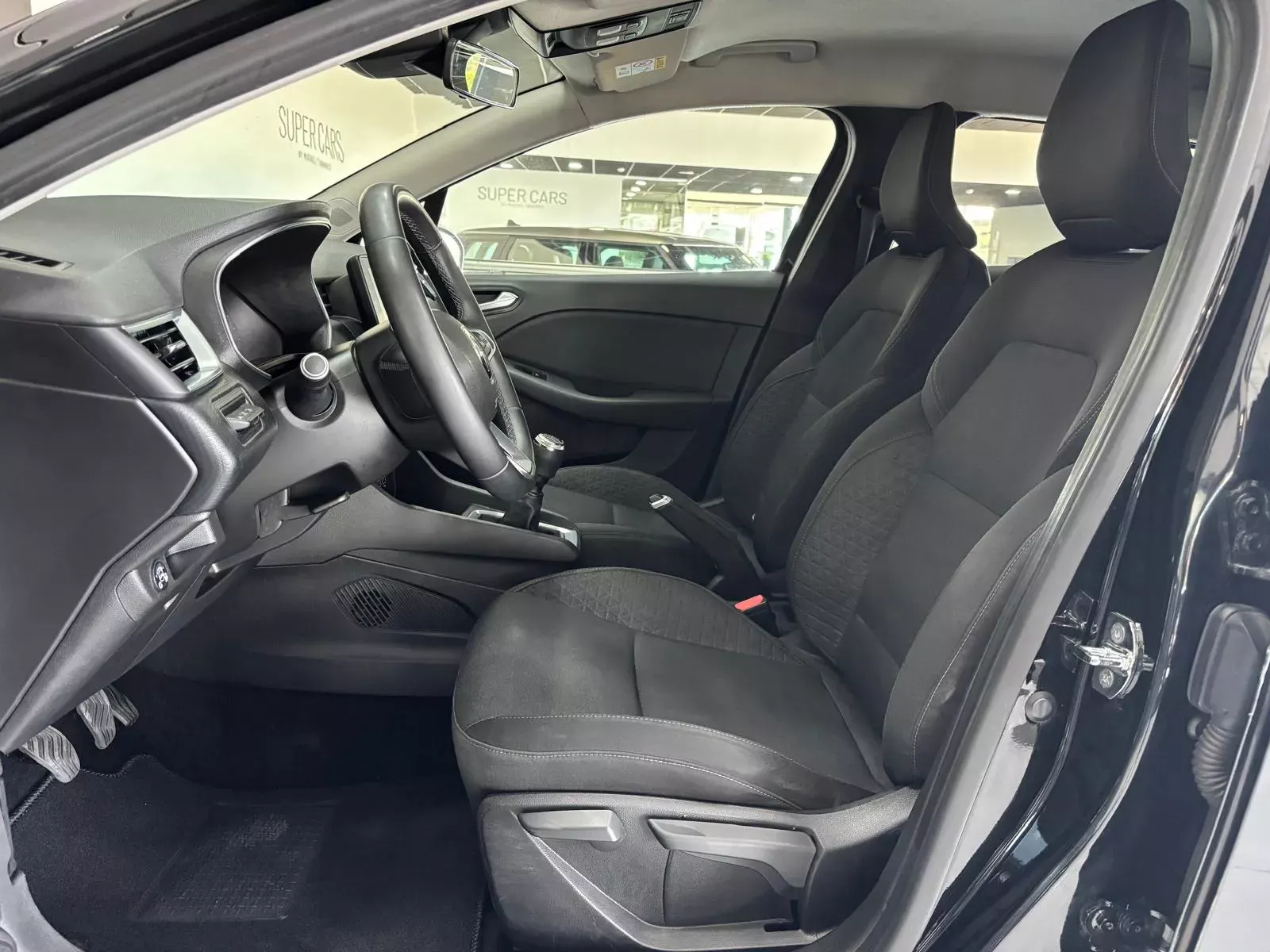 Renault Clio 1.0 TCe Intens Bi-Fuel 6