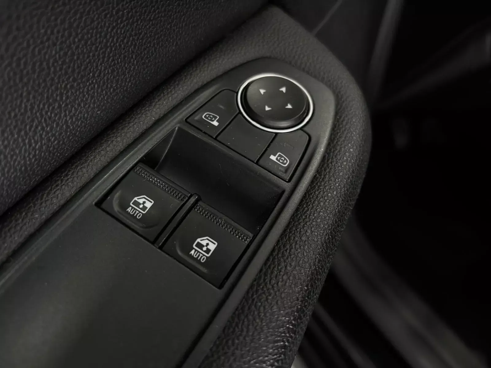 Renault Clio 1.0 TCe Intens Bi-Fuel 15