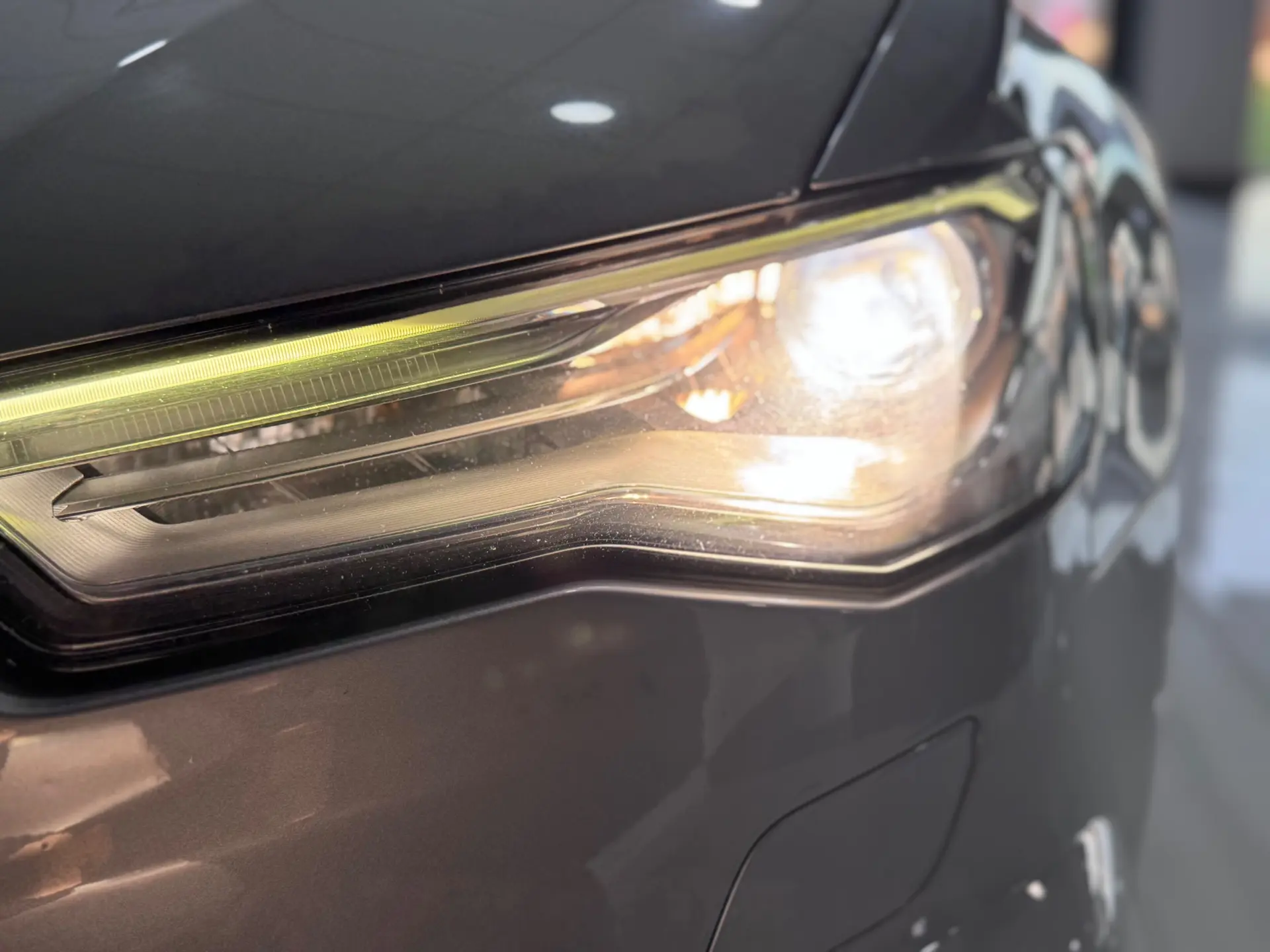 Audi A6 Avant 2.0 TDi S-line S tronic 24