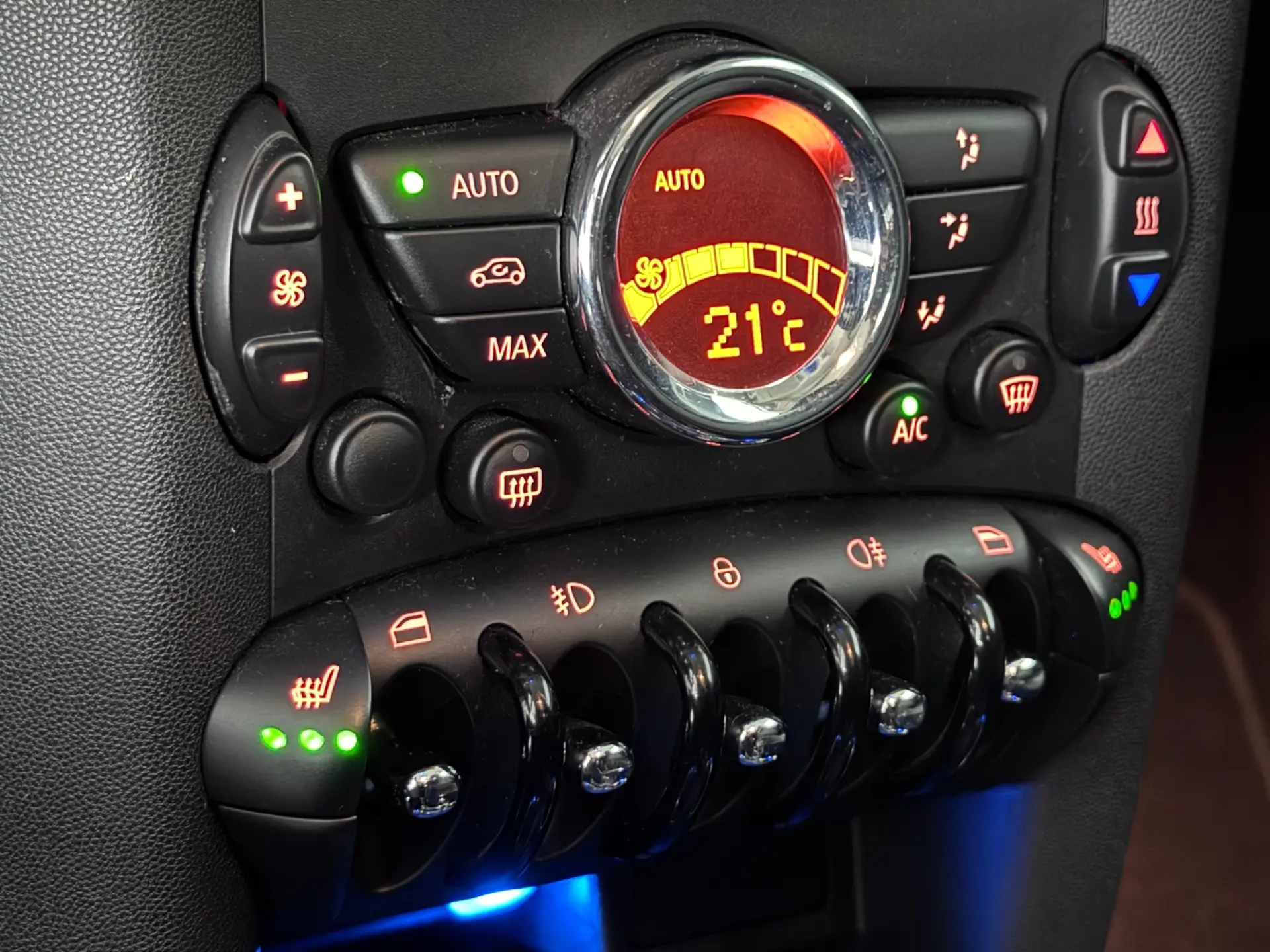 MINI 3 Portas One D 10