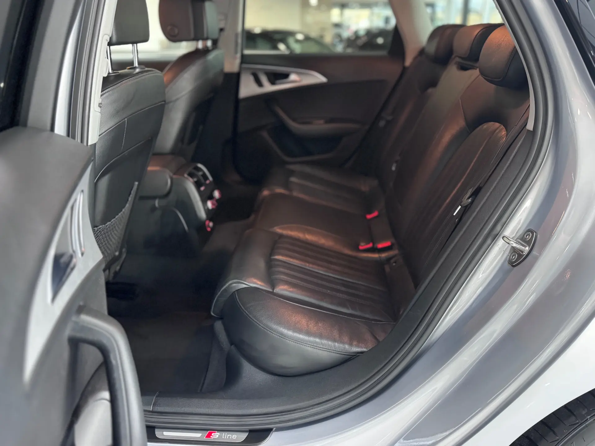 Audi A6 Avant 2.0 TDi S-line S tronic 8