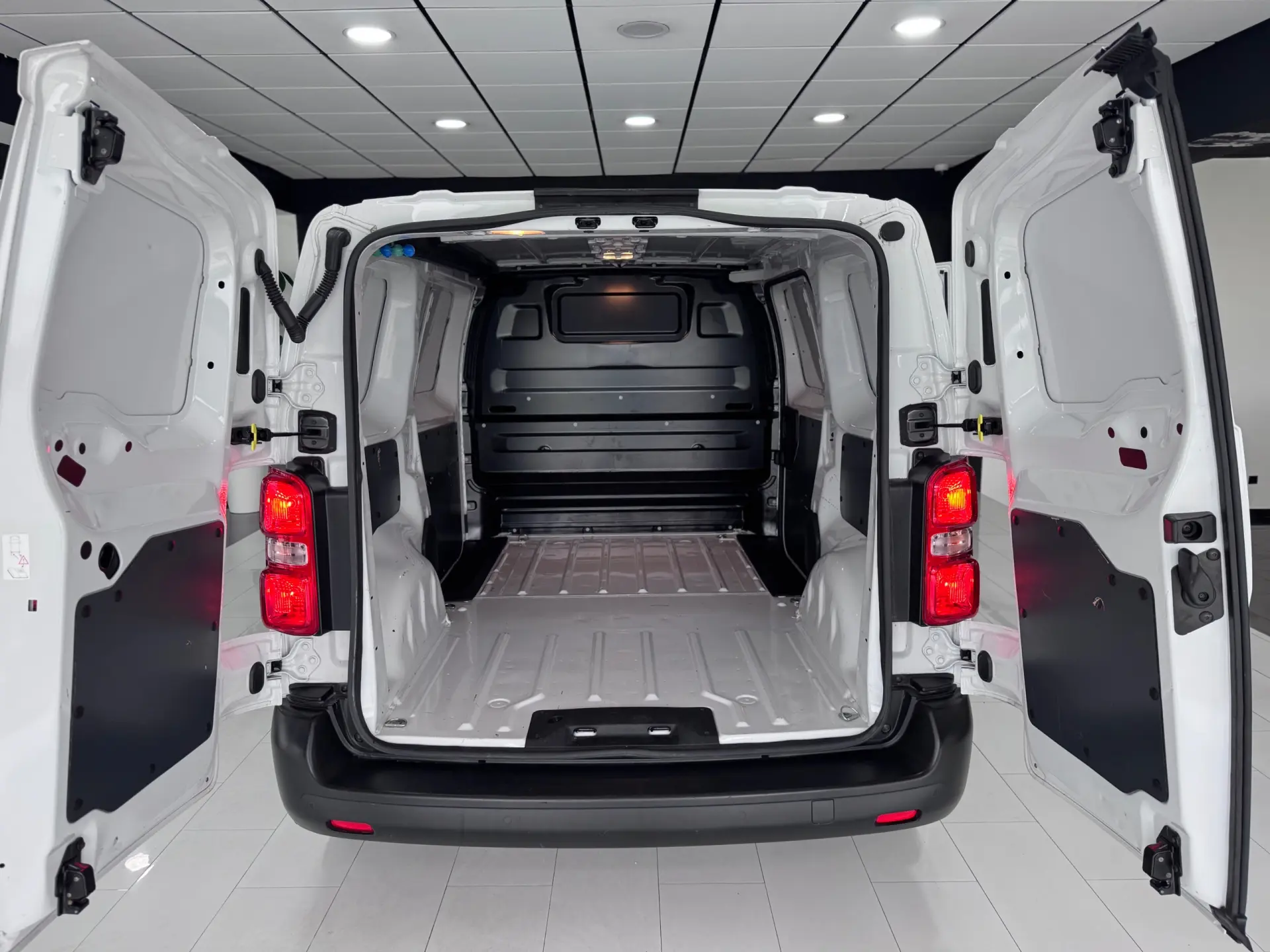 Peugeot Expert Peugeot Expert L2 120cv 3 lug. IVA Dedut. 12