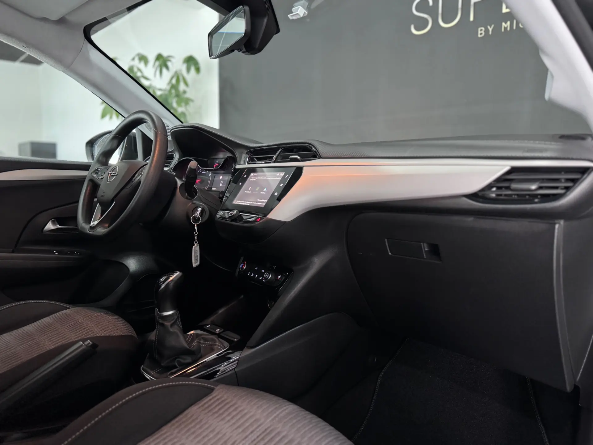 Opel Corsa 1.2 Business 10