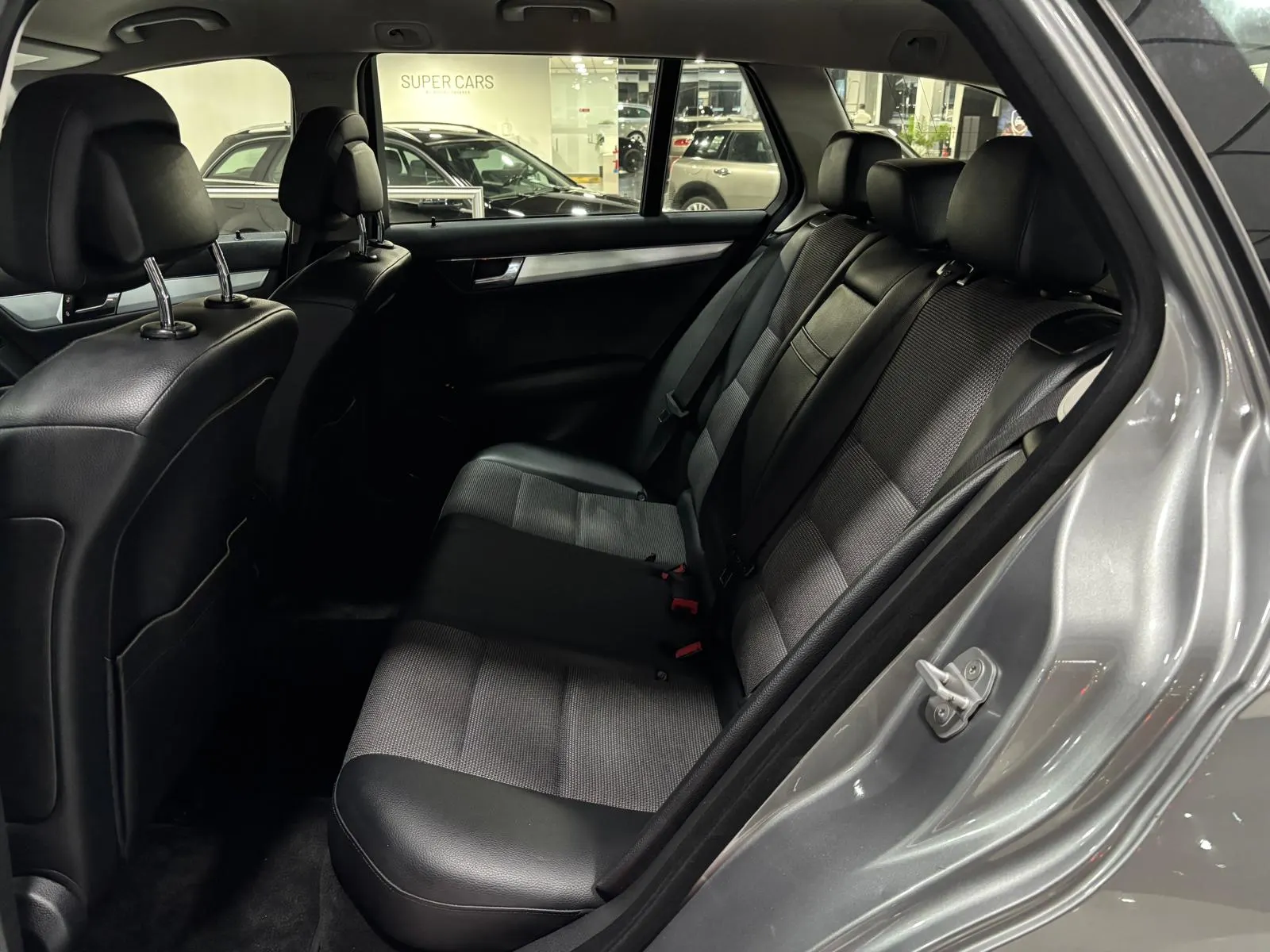 Mercedes-Benz C 220 CDi Avantgarde BlueEfficiency 7