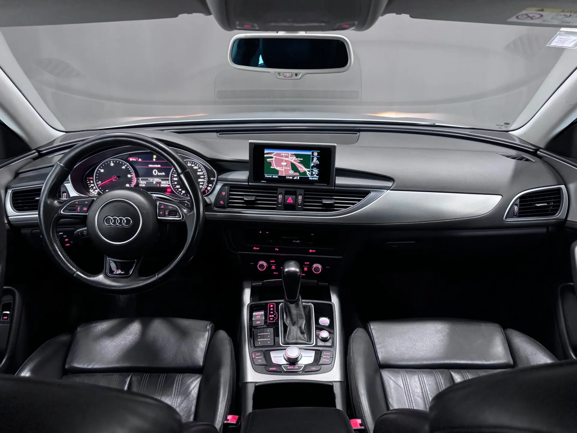 Audi A6 Avant 2.0 TDi S-line S tronic 5