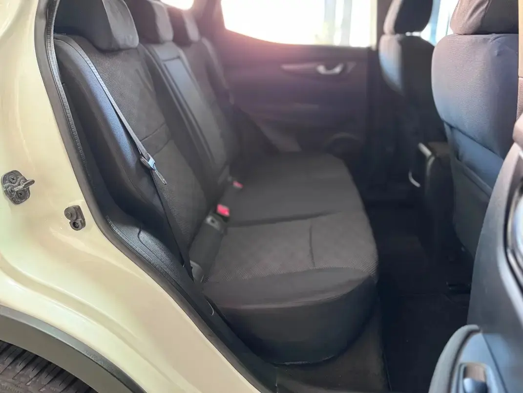 Nissan Qashqai 1.6 dCi Acenta NC 4x4i 8