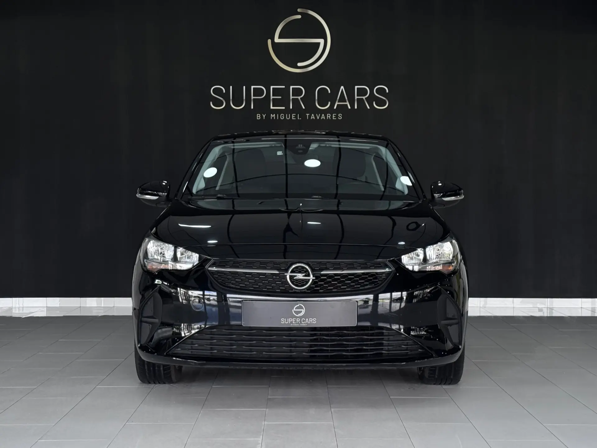 Opel Corsa 1.2 Business 2