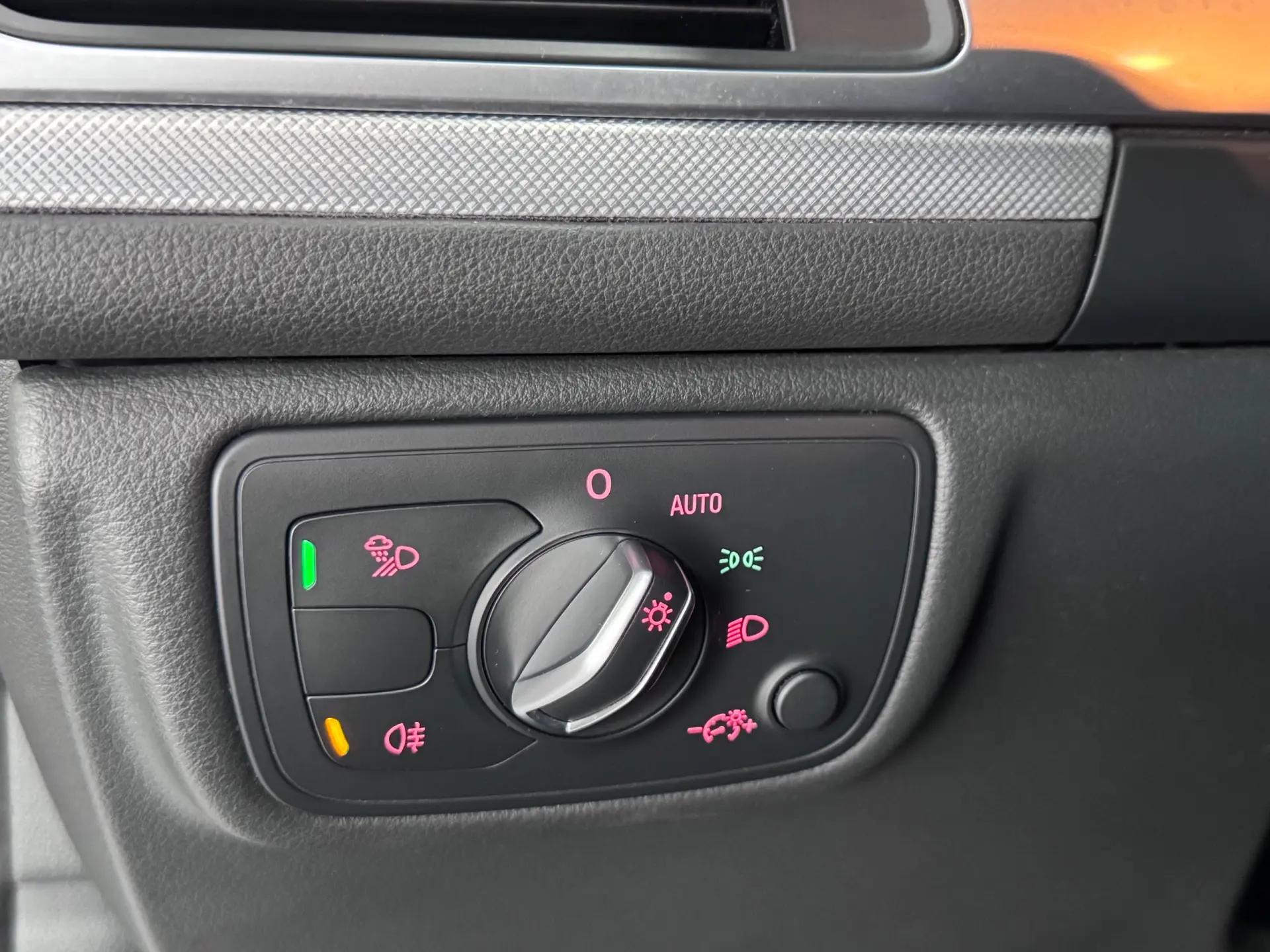 Audi A6 Avant 2.0 TDi S-line S tronic 15