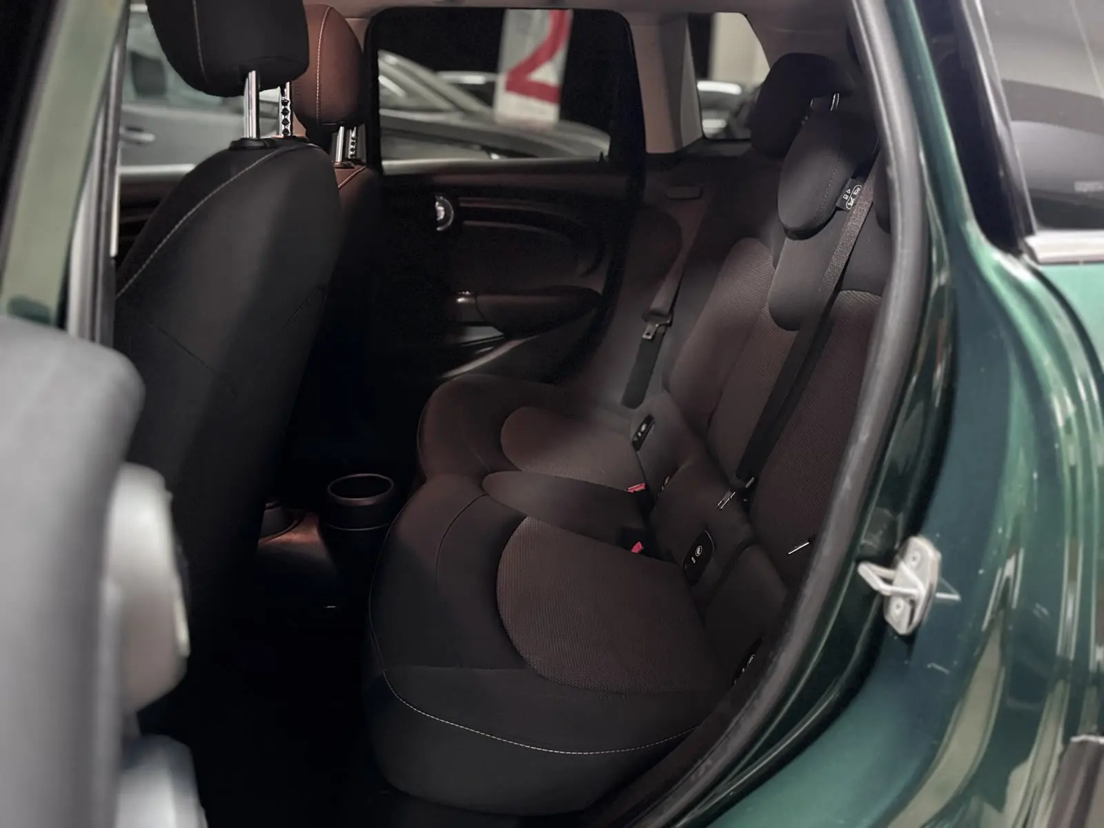 MINI 5 Portas Cooper D 9