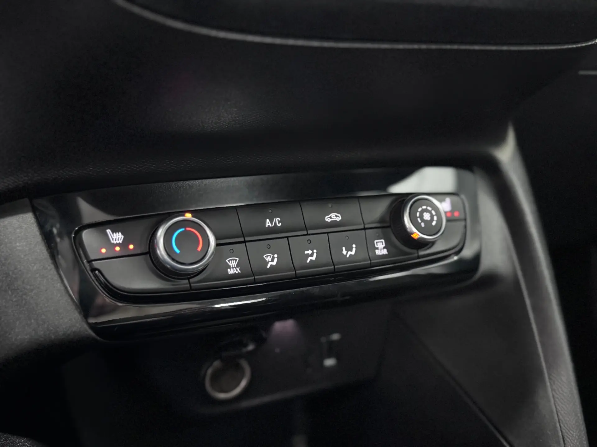 Opel Corsa 1.2 Business 14