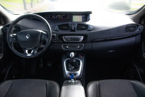 Renault Scénic 1.5 dCi Bose Edition SS 4