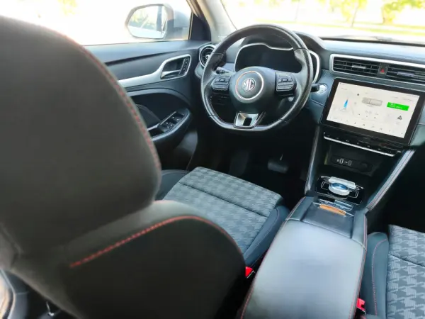 MG ZS EV 50.3 kWh Comfort 28