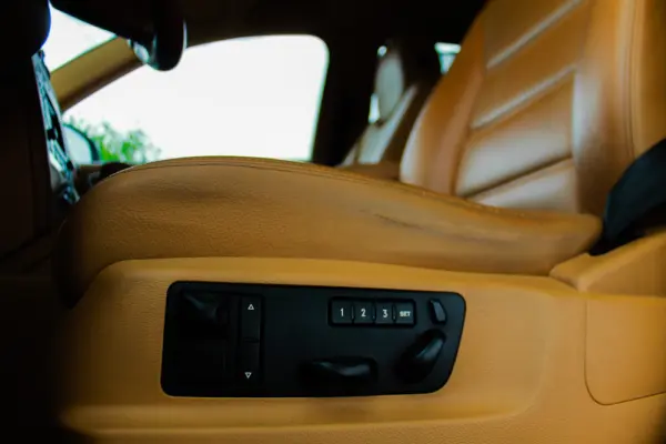 Porsche Cayenne Tiptronic 12