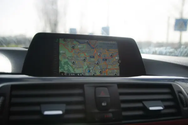 BMW 330 e iPerformance Line Sport 28