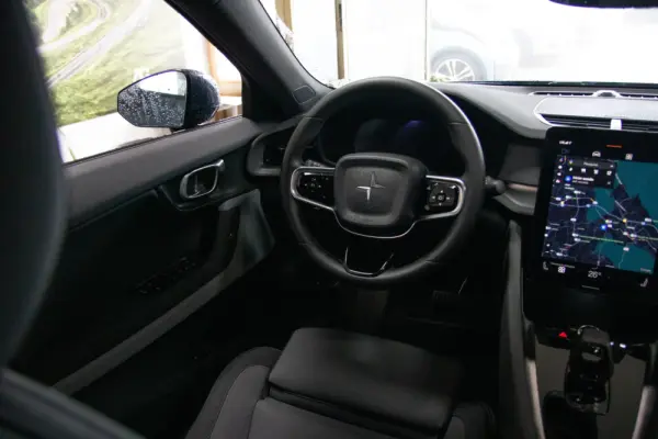 Polestar 2 Long Range 78 kWh AWD 33