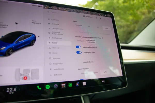 Tesla Model 3 Long-Range Dual Motor AWD 17