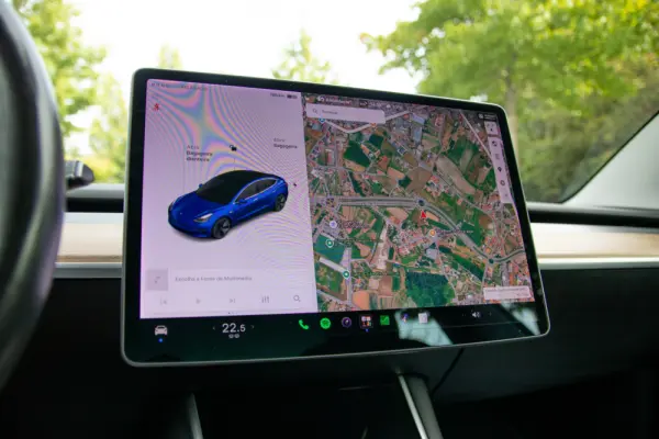 Tesla Model 3 Long-Range Dual Motor AWD 62