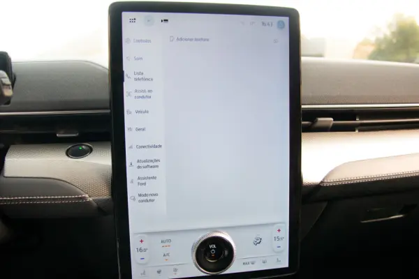 Ford Mustang Mach-E Standard 44