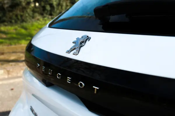 Peugeot e-208 50 kWh Active Pack 13