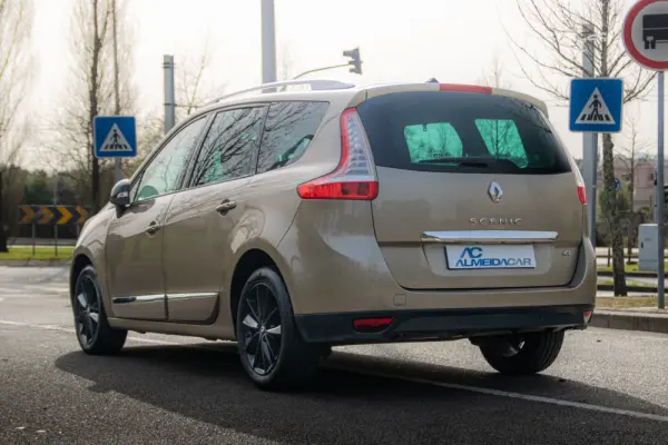 Renault Scénic 1.5 dCi Bose Edition SS 17