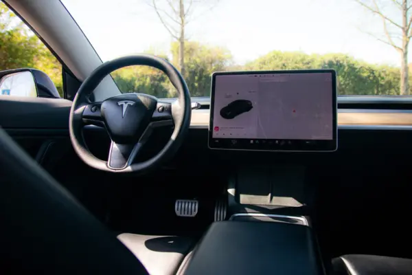 Tesla Model 3 Long Range AWD Dual Motor Performance 17