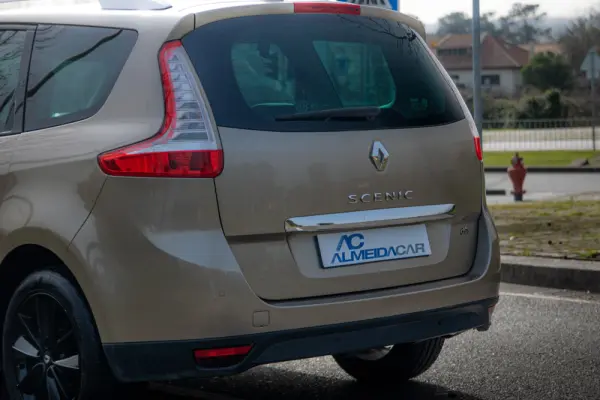 Renault Scénic 1.5 dCi Bose Edition SS 18