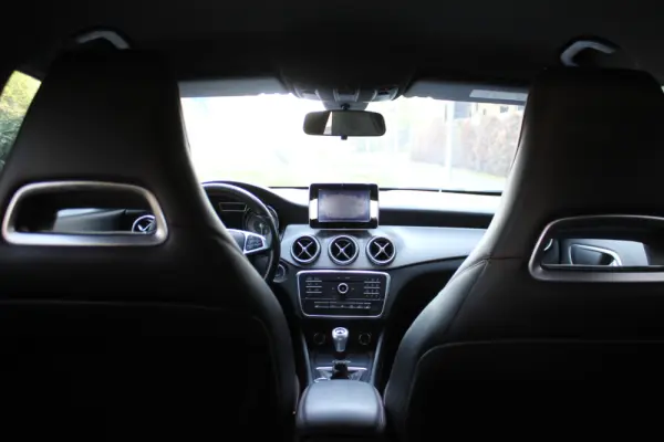 Mercedes-Benz CLA 200 d Shooting Brake AMG Line 18