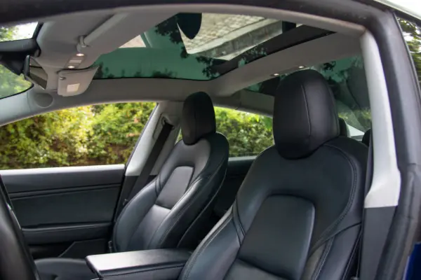 Tesla Model 3 Long-Range Dual Motor AWD 68