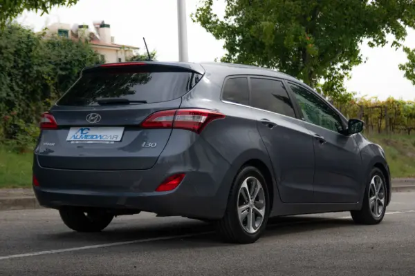 Hyundai i30 SW 1.6 CRDi GO! 9