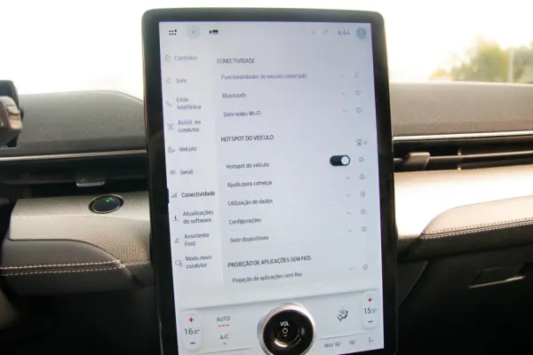 Ford Mustang Mach-E Standard 48