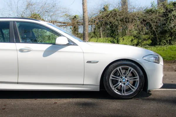 BMW 525 d Pack M Auto 24