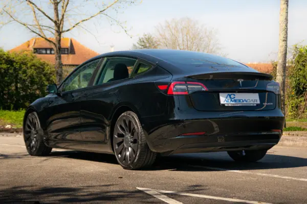 Tesla Model 3 Long Range AWD Dual Motor Performance 29