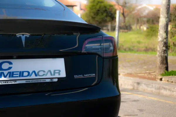 Tesla Model 3 Long Range AWD Dual Motor Performance 34