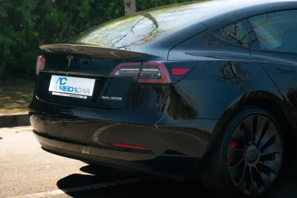 Tesla Model 3 Long Range AWD Dual Motor Performance 11