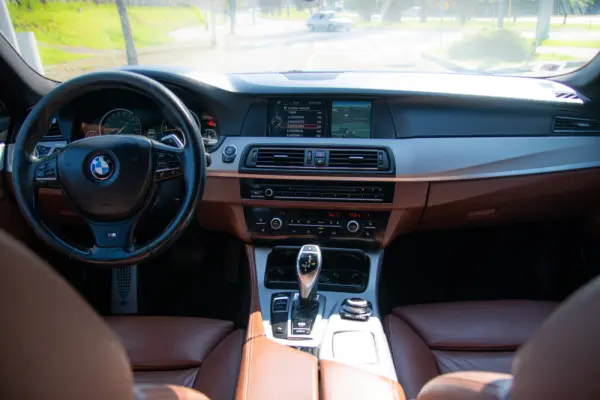 BMW 525 d Pack M Auto 16