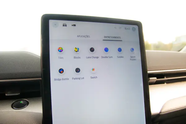 Ford Mustang Mach-E Standard 41