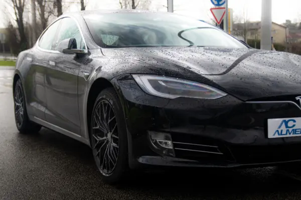 Tesla Model S 100D 9