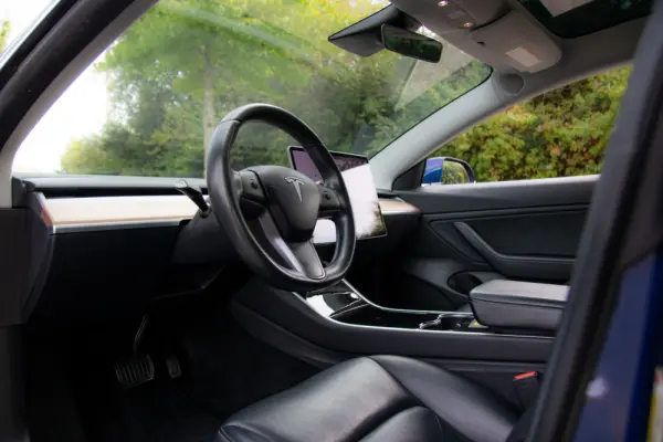 Tesla Model 3 Long-Range Dual Motor AWD 46